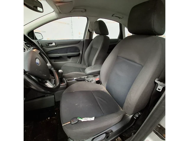 Personenauto, ford, 1.6-16v futura, 2006 - afbeelding 37 van  75