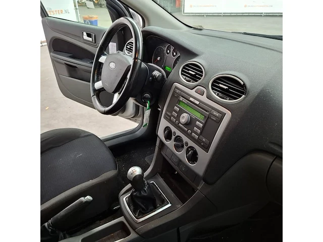 Personenauto, ford, 1.6-16v futura, 2006 - afbeelding 52 van  75