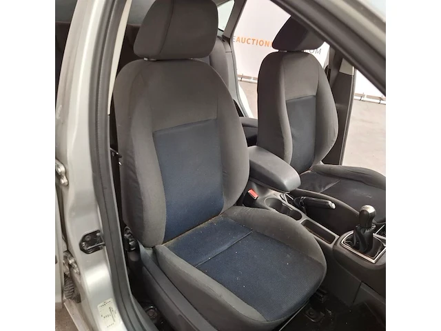 Personenauto, ford, 1.6-16v futura, 2006 - afbeelding 53 van  75