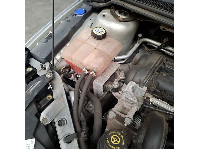 Personenauto, ford, 1.6-16v futura, 2006 - afbeelding 68 van  75