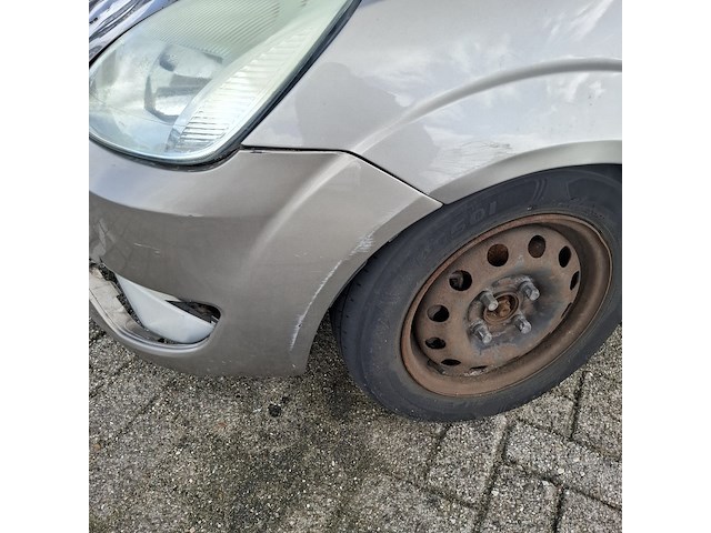 Personenauto, ford, fiesta, 1.3 futura, grijs, 2005 - afbeelding 2 van  17