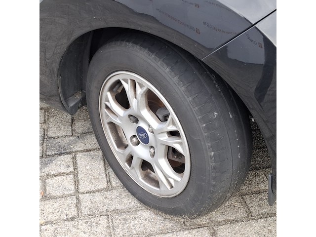 Personenauto ford, fiesta 1.6, zwart, bouwjaar 2013 - afbeelding 5 van  45