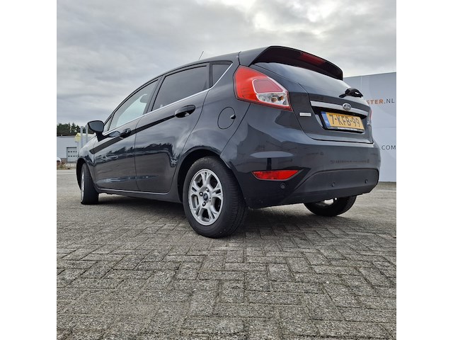 Personenauto ford, fiesta 1.6, zwart, bouwjaar 2013 - afbeelding 7 van  45