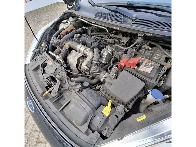 Personenauto ford, fiesta 1.6, zwart, bouwjaar 2013 - afbeelding 9 van  45