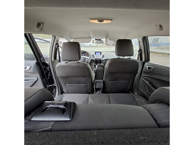 Personenauto ford, fiesta 1.6, zwart, bouwjaar 2013 - afbeelding 30 van  45