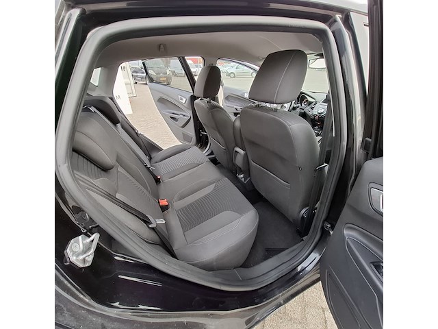 Personenauto ford, fiesta 1.6, zwart, bouwjaar 2013 - afbeelding 31 van  45