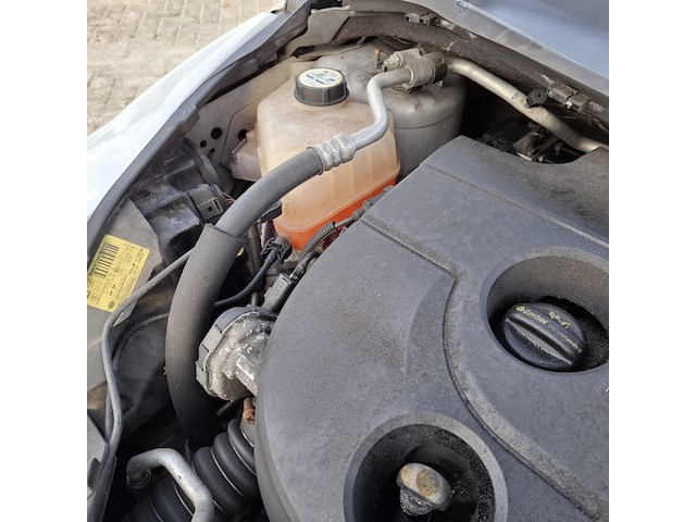 Personenauto ford, fiesta 1.6tdci, grijs, bouwjaar 2012 - afbeelding 18 van  51