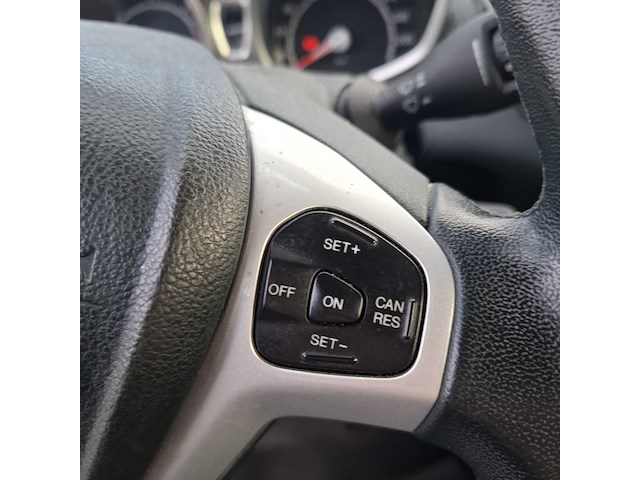 Personenauto ford, fiesta 1.6tdci, grijs, bouwjaar 2012 - afbeelding 27 van  51