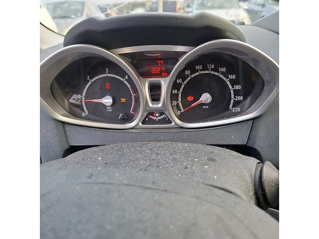 Personenauto ford, fiesta 1.6tdci, grijs, bouwjaar 2012 - afbeelding 29 van  51