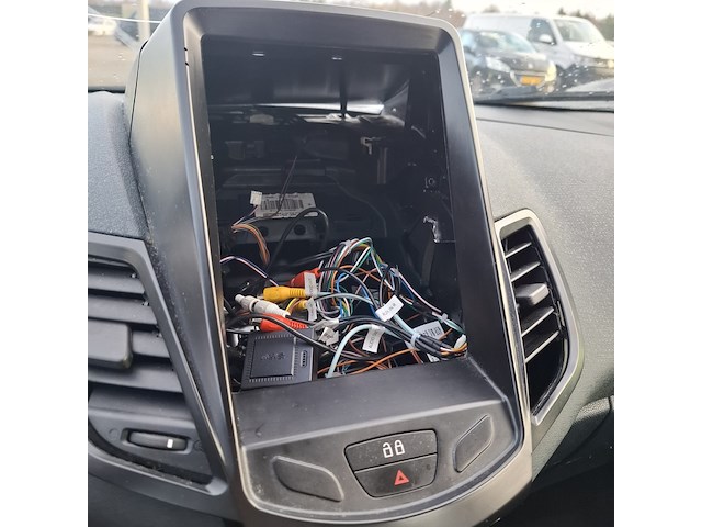 Personenauto ford, fiesta 1.6tdci, grijs, bouwjaar 2012 - afbeelding 32 van  51