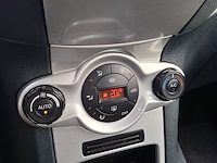 Personenauto ford, fiesta 1.6tdci, grijs, bouwjaar 2012 - afbeelding 33 van  51