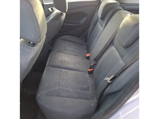 Personenauto ford, fiesta 1.6tdci, grijs, bouwjaar 2012 - afbeelding 38 van  51