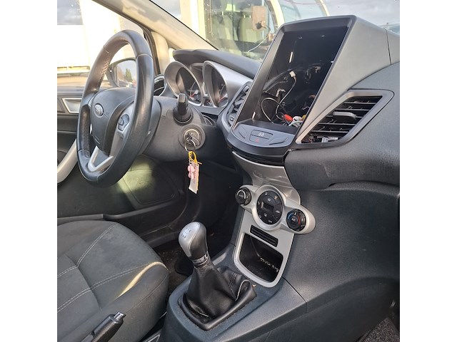 Personenauto ford, fiesta 1.6tdci, grijs, bouwjaar 2012 - afbeelding 44 van  51