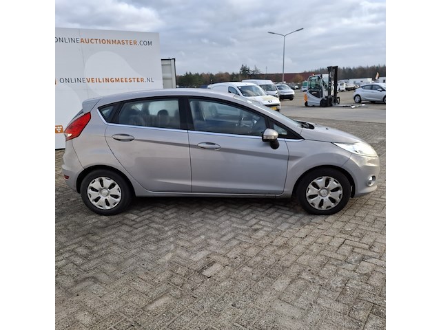Personenauto ford, fiesta 1.6tdci, grijs, bouwjaar 2012 - afbeelding 34 van  51