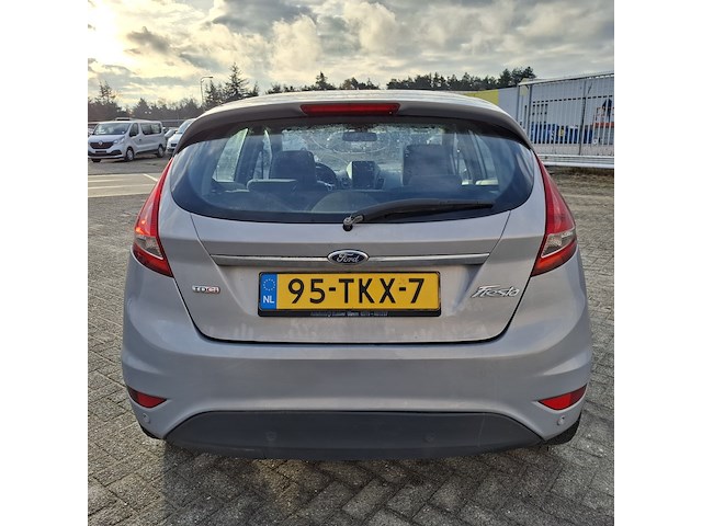 Personenauto ford, fiesta 1.6tdci, grijs, bouwjaar 2012 - afbeelding 48 van  51