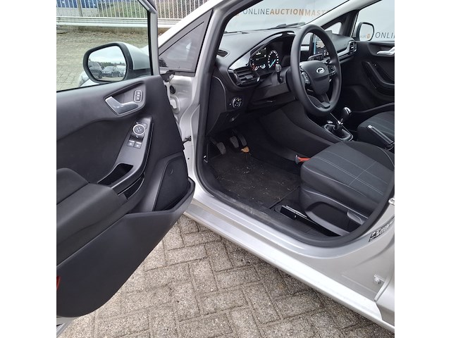Personenauto, ford, fiesta - afbeelding 16 van  46