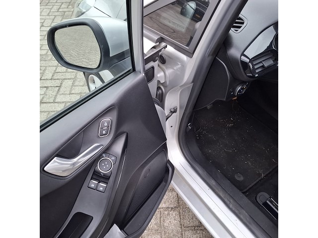 Personenauto, ford, fiesta - afbeelding 17 van  46
