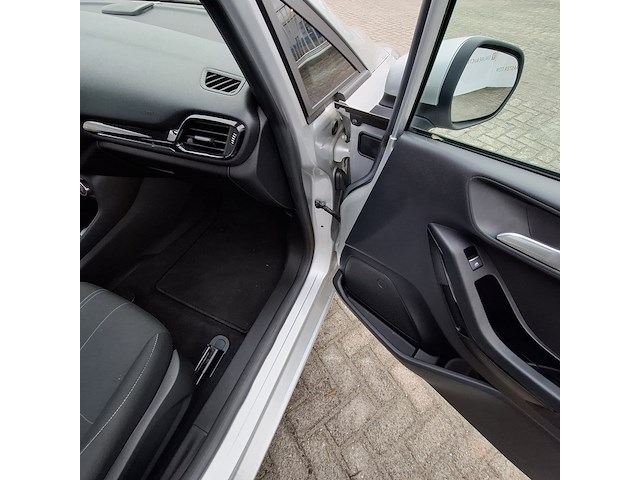 Personenauto, ford, fiesta - afbeelding 33 van  46