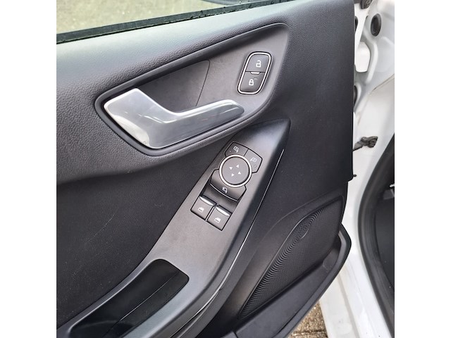 Personenauto, ford, fiesta - afbeelding 14 van  46