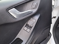 Personenauto, ford, fiesta - afbeelding 14 van  46