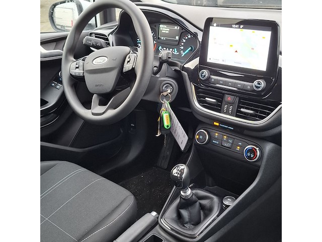 Personenauto, ford, fiesta - afbeelding 36 van  46