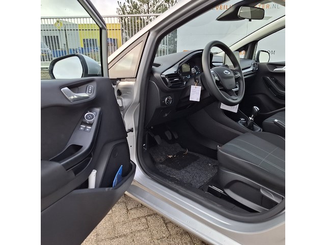 Personenauto, ford, fiesta - afbeelding 16 van  48