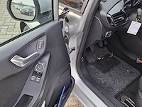 Personenauto, ford, fiesta - afbeelding 17 van  48