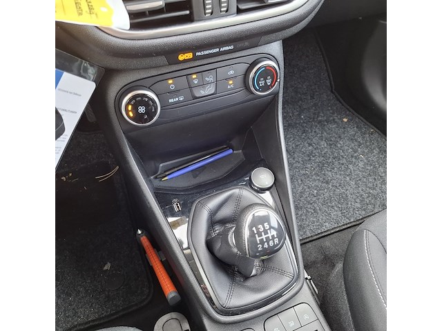 Personenauto, ford, fiesta - afbeelding 26 van  48