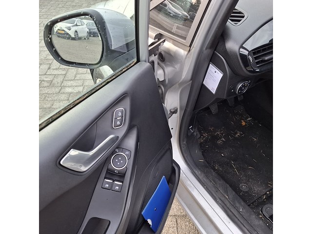 Personenauto, ford, fiesta - afbeelding 23 van  47