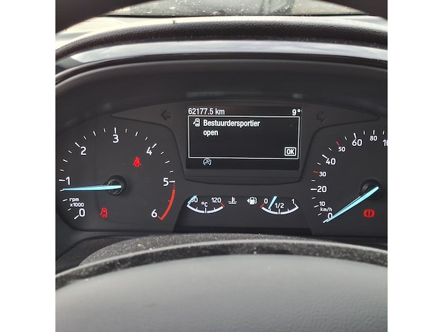 Personenauto, ford, fiesta - afbeelding 27 van  47