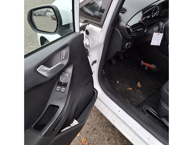 Personenauto, ford, fiesta - afbeelding 23 van  47
