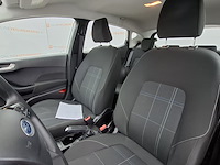 Personenauto, ford, fiesta - afbeelding 25 van  47