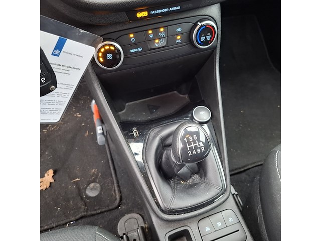 Personenauto, ford, fiesta - afbeelding 31 van  47