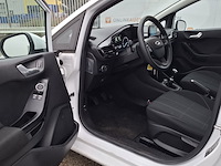 Personenauto, ford, fiesta - afbeelding 23 van  47