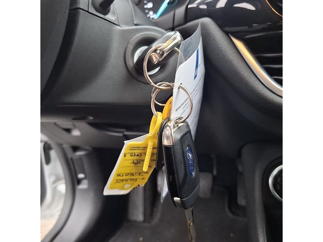 Personenauto, ford, fiesta - afbeelding 29 van  47