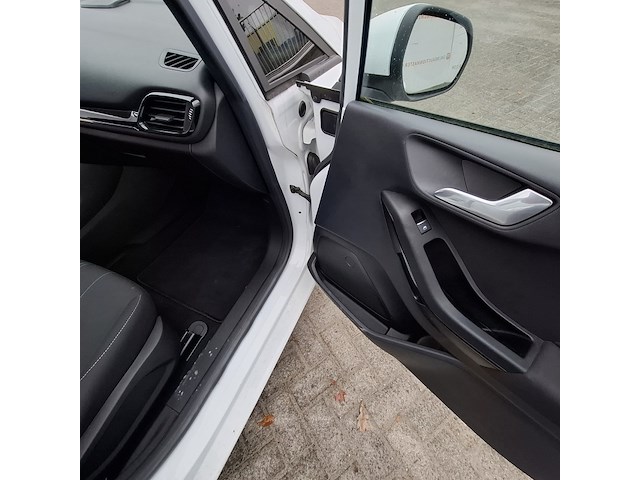 Personenauto, ford, fiesta - afbeelding 40 van  47