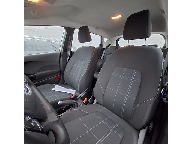 Personenauto, ford, fiesta - afbeelding 24 van  46