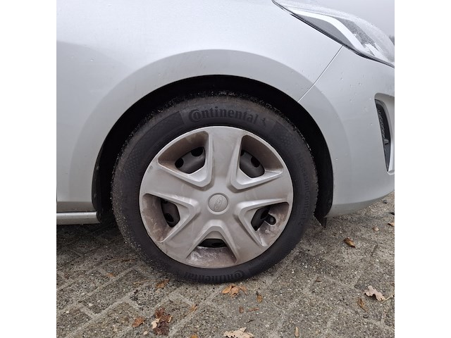 Personenauto, ford, fiesta - afbeelding 14 van  48