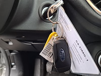 Personenauto, ford, fiesta - afbeelding 30 van  48