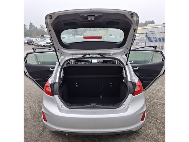 Personenauto, ford, fiesta - afbeelding 36 van  48