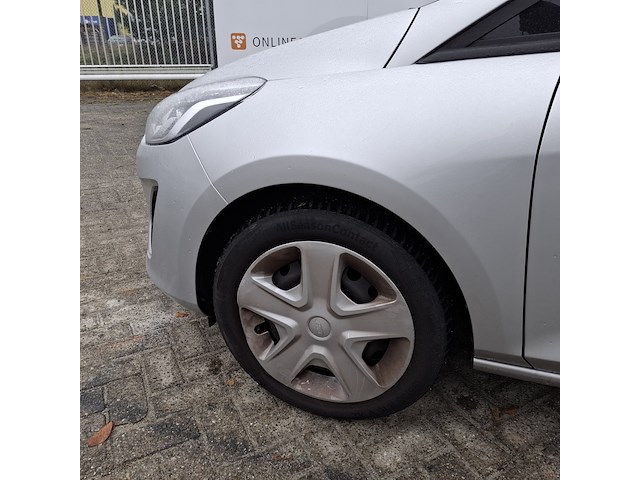 Personenauto, ford, fiesta - afbeelding 9 van  48