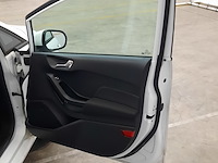 Personenauto, ford, fiesta - afbeelding 22 van  30