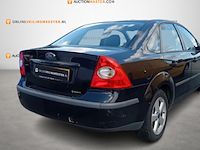 Personenauto, ford, focus, 1.6-16v first edition, zwart, 2005 - afbeelding 8 van  13
