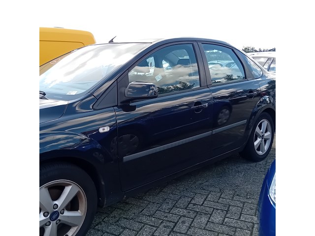 Personenauto, ford, focus, 1.6-16v first edition, zwart, 2005 - afbeelding 9 van  13