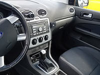 Personenauto, ford, focus, 1.6-16v first edition, zwart, 2005 - afbeelding 13 van  13