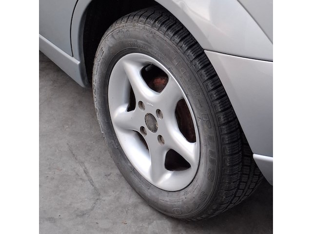 Personenauto, ford, focus, 1.6-16v futura, 2004 - afbeelding 2 van  31