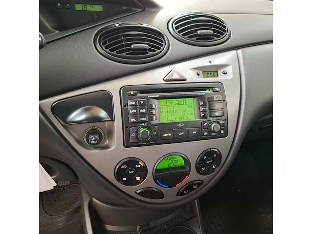 Personenauto, ford, focus, 1.6-16v futura, 2004 - afbeelding 9 van  31