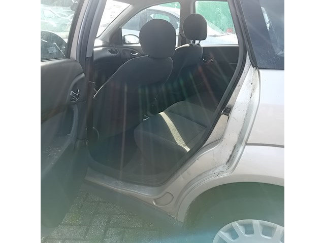 Personenauto, ford, focus, 1.6-16v ghia, 1999 - afbeelding 4 van  13