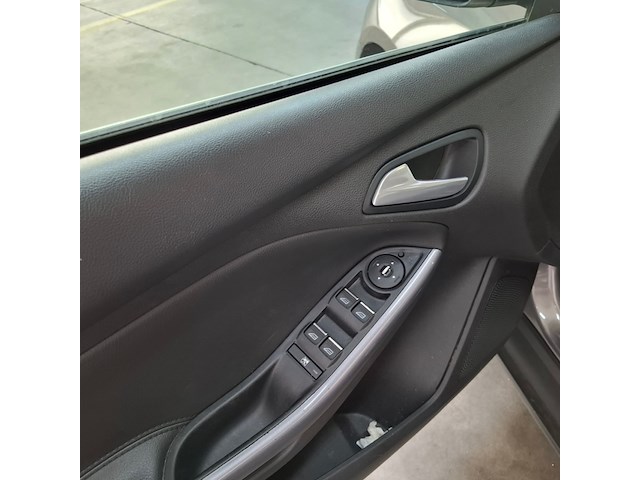 Personenauto, ford, focus wagon, 1.0 ecoboost edition plus, 2014 - afbeelding 38 van  82