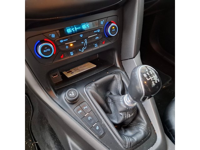 Personenauto, ford, focus wagon, 1.0 titanium edition, 2015 - afbeelding 27 van  62
